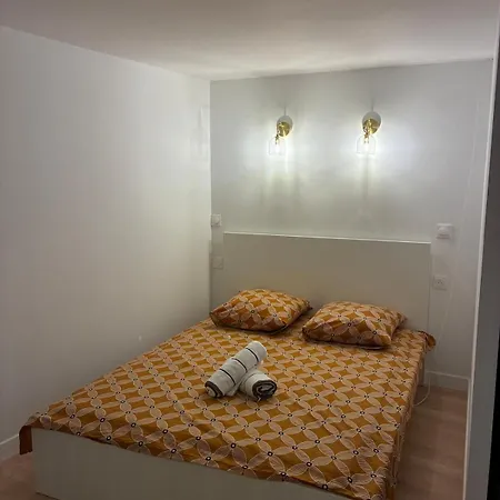 Cozy Avec Terrasse Idealement Situe Διαμέρισμα *