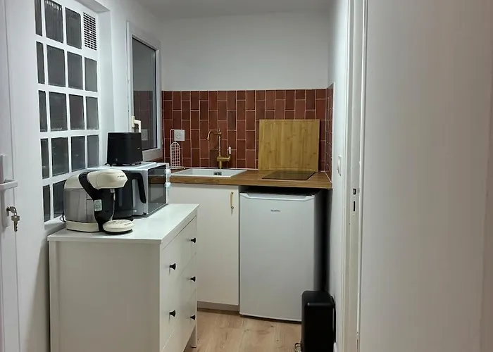 Cozy Avec Terrasse Idéalement Situé